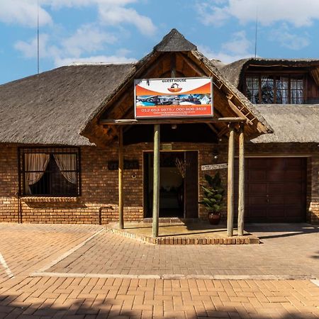Thatch Haven Guesthouse Центуріон Екстер'єр фото