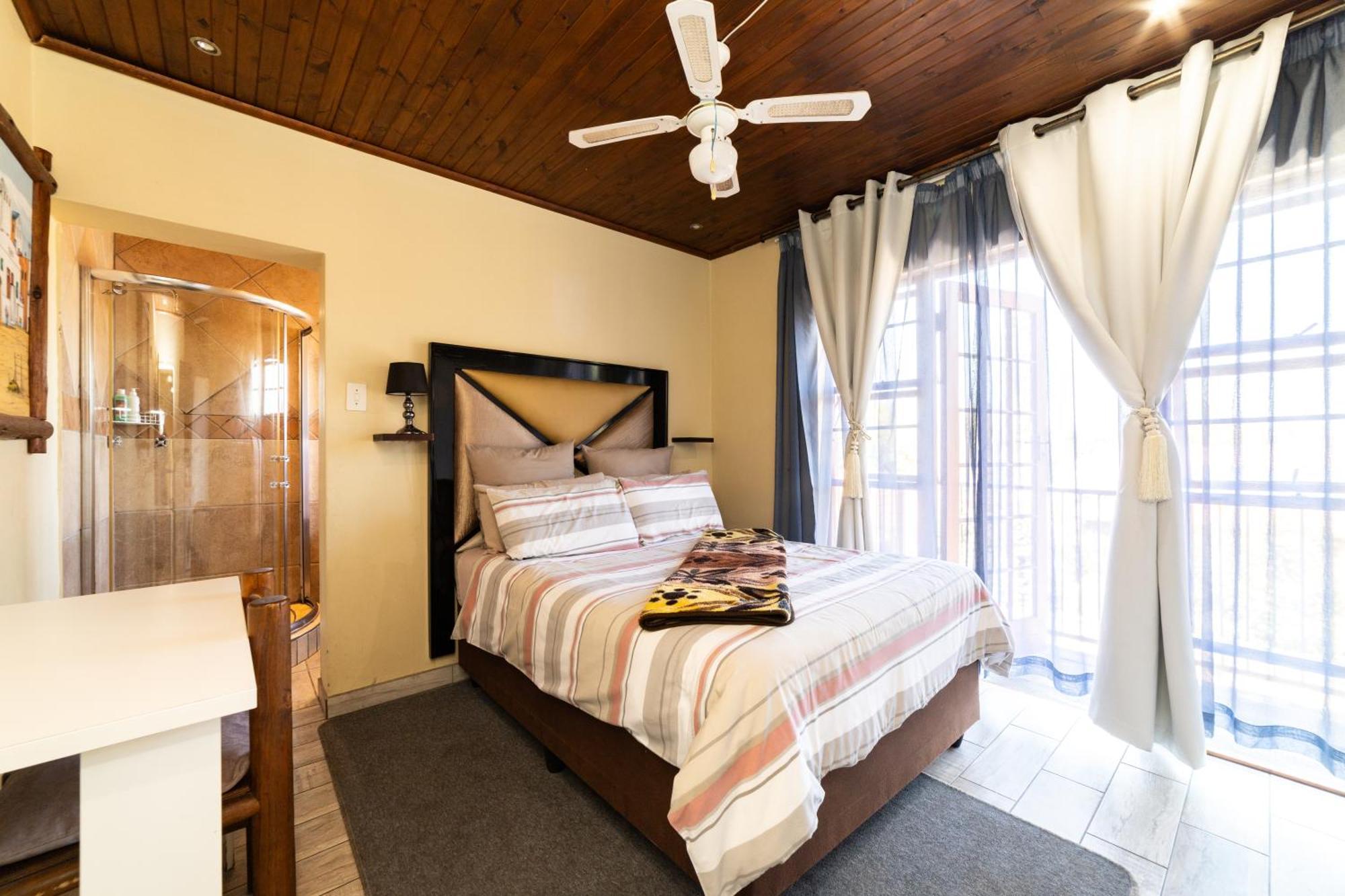 Thatch Haven Guesthouse Центуріон Екстер'єр фото