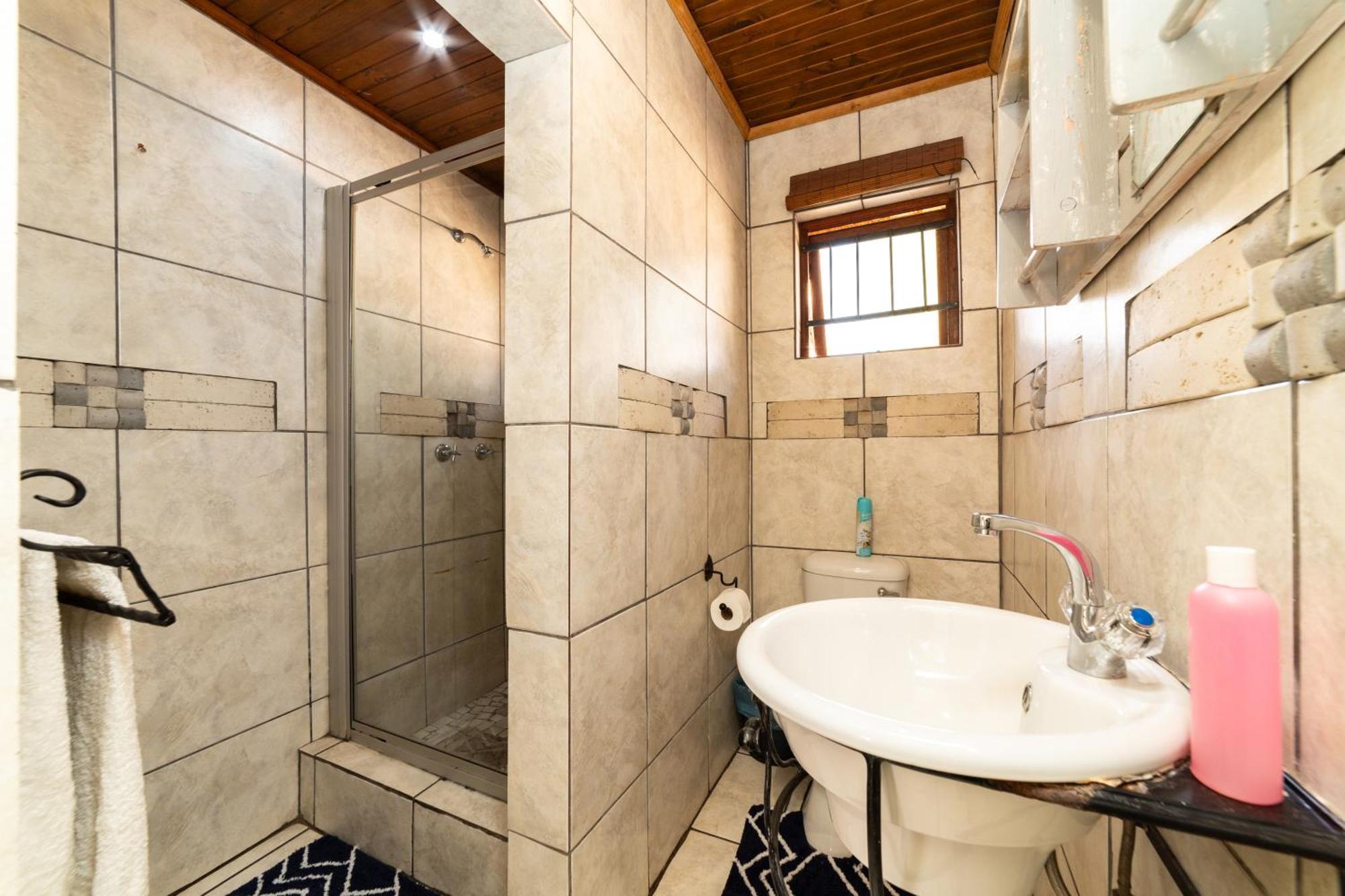 Thatch Haven Guesthouse Центуріон Екстер'єр фото