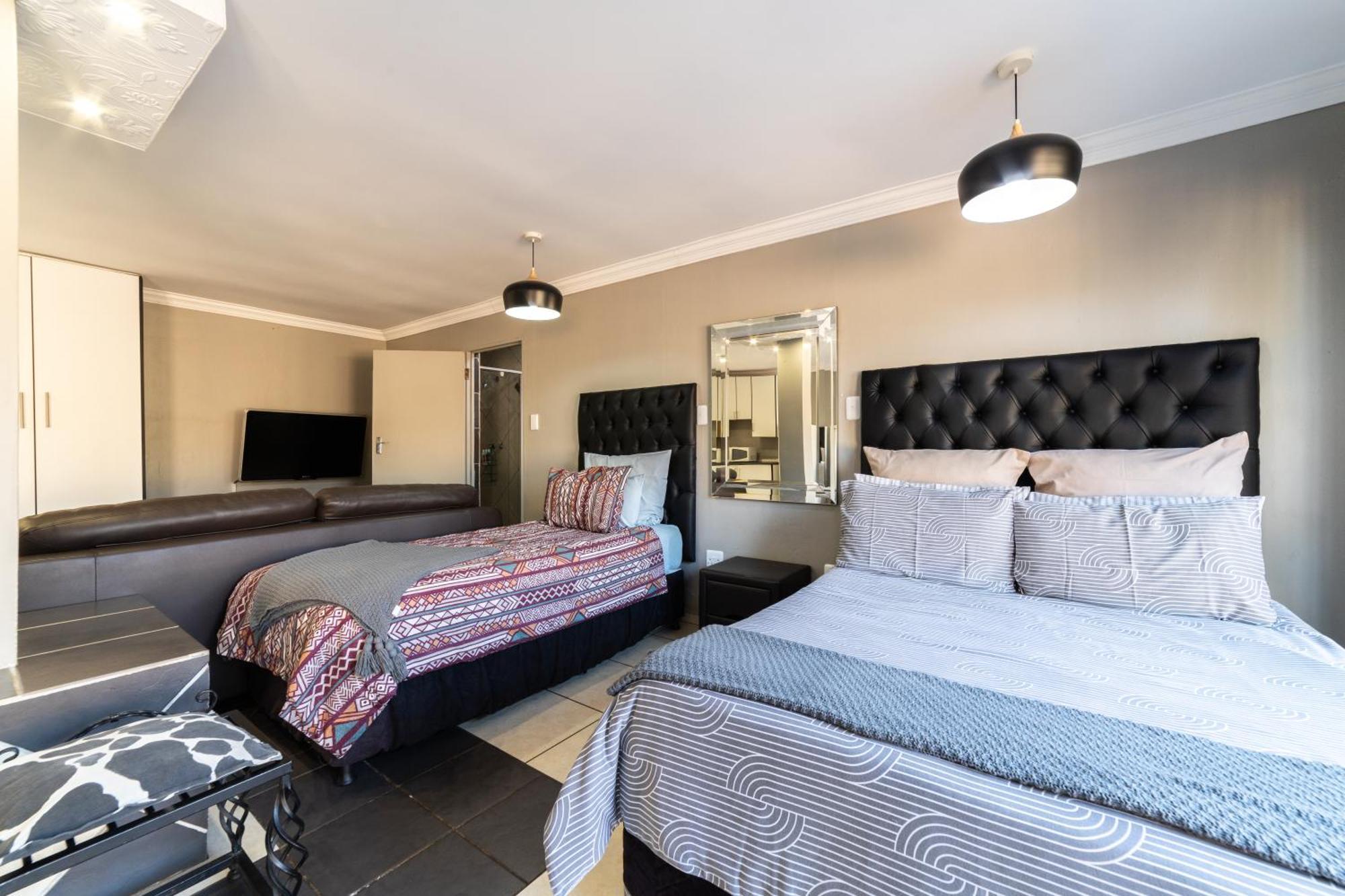 Thatch Haven Guesthouse Центуріон Екстер'єр фото