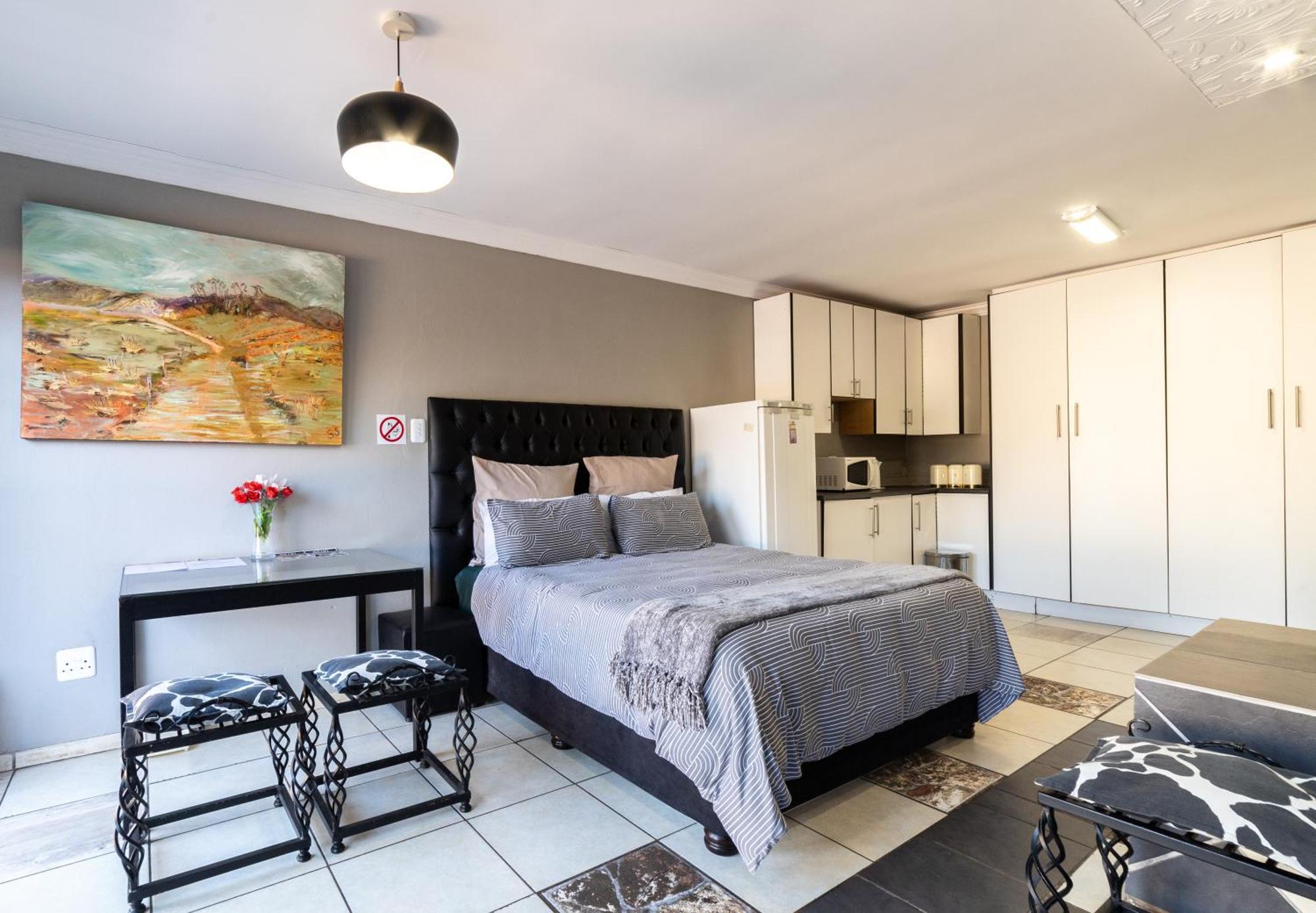 Thatch Haven Guesthouse Центуріон Екстер'єр фото