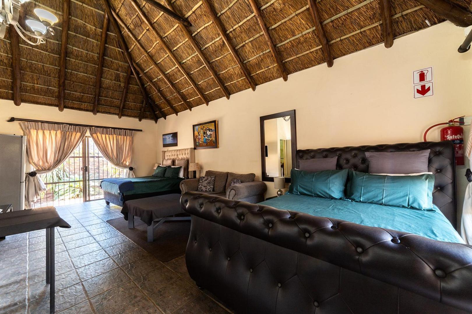 Thatch Haven Guesthouse Центуріон Екстер'єр фото